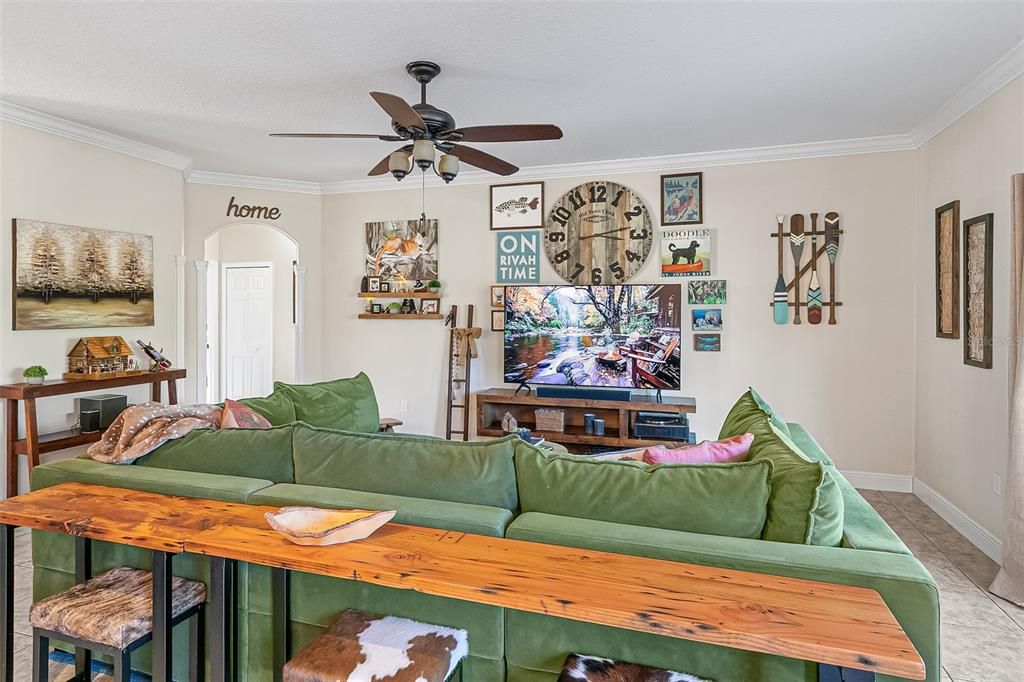 For Sale: $429,900 (4 beds, 2 baths, 1942 Square Feet)