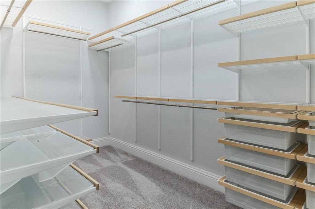 For Rent: $16,000 (5 beds, 5 baths, 7561 Square Feet)