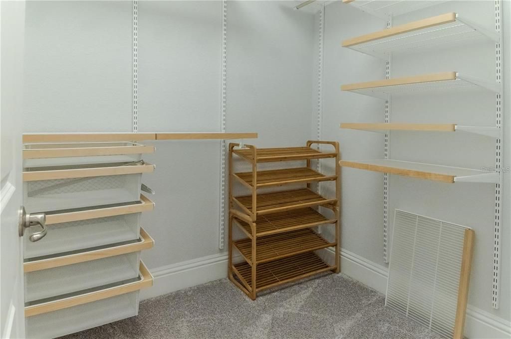 For Rent: $16,000 (5 beds, 5 baths, 7561 Square Feet)