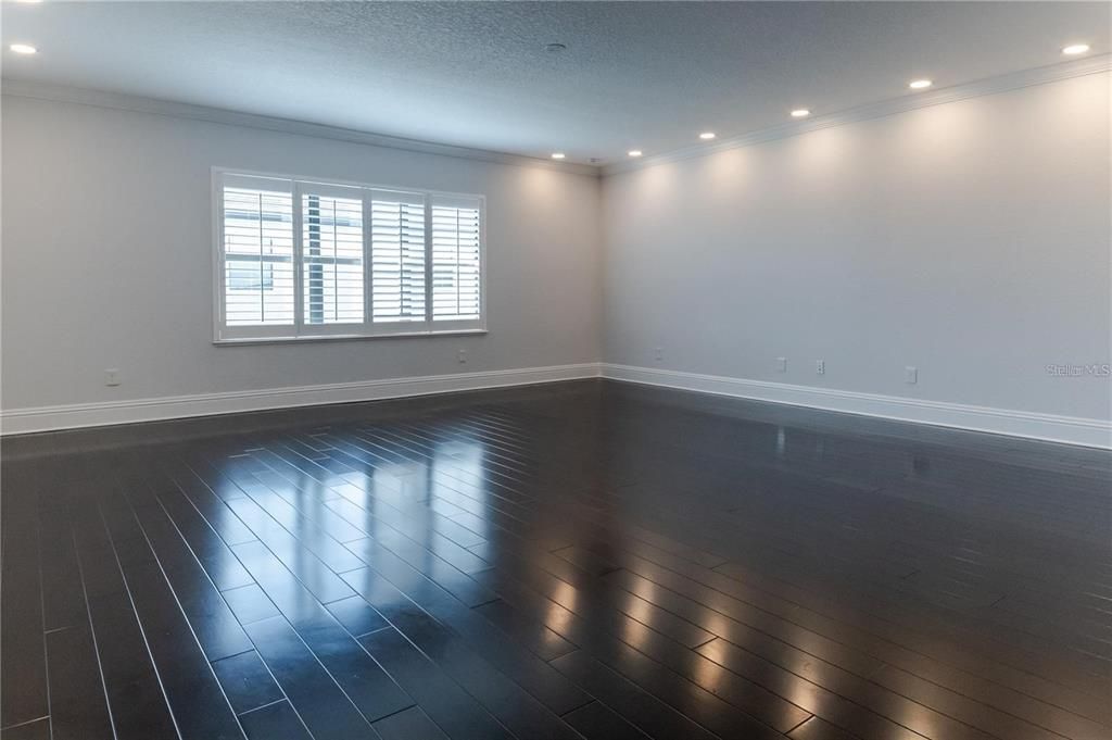 For Rent: $16,000 (5 beds, 5 baths, 7561 Square Feet)