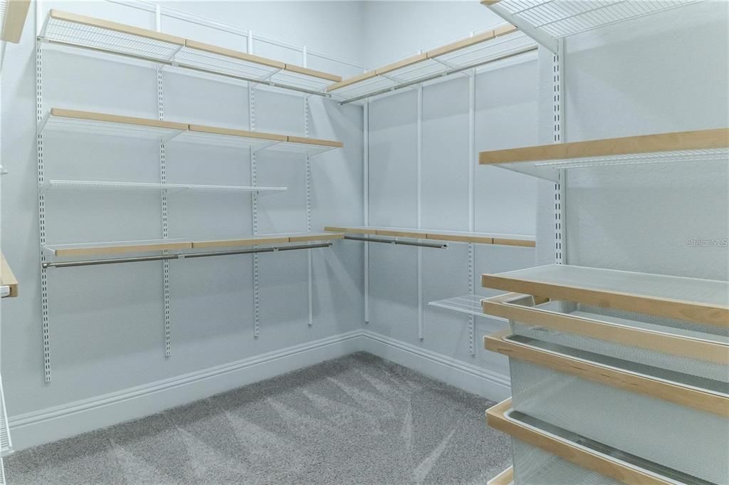 For Rent: $16,000 (5 beds, 5 baths, 7561 Square Feet)