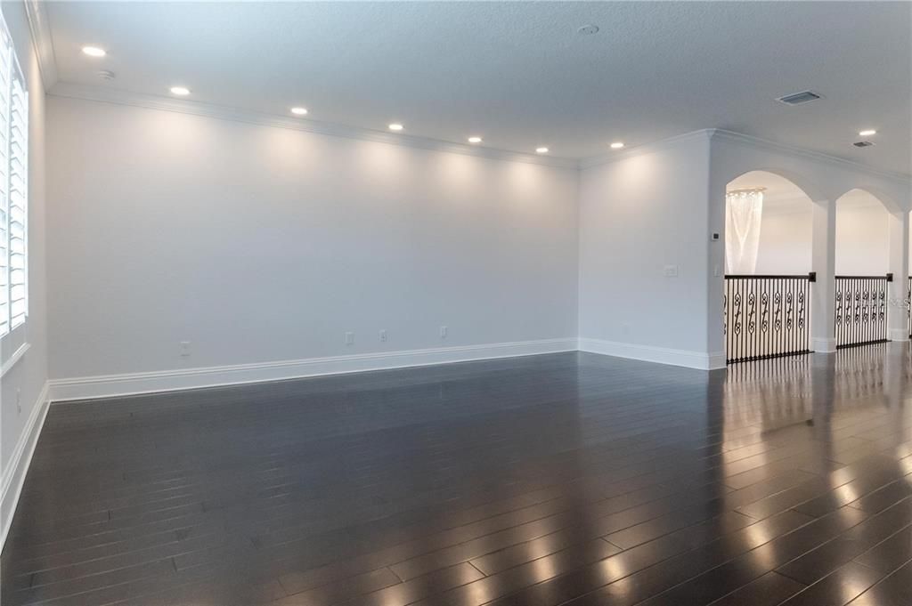 For Rent: $16,000 (5 beds, 5 baths, 7561 Square Feet)