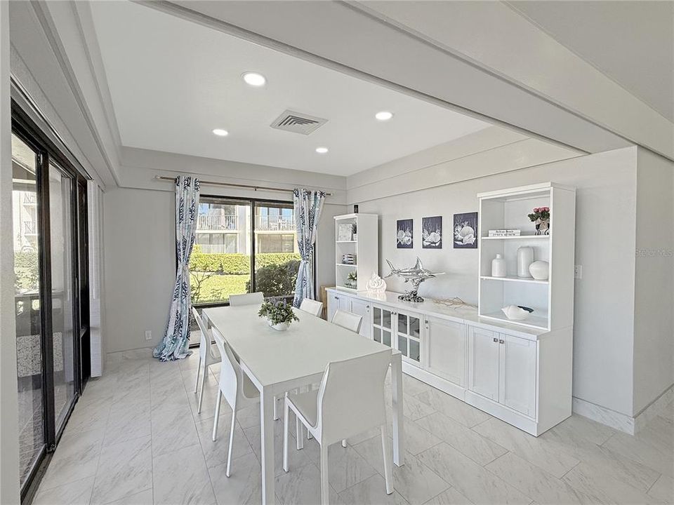 En Venta: $450,000 (2 camas, 2 baños, 1395 Pies cuadrados)