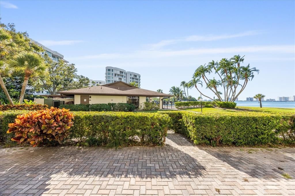 En Venta: $450,000 (2 camas, 2 baños, 1395 Pies cuadrados)