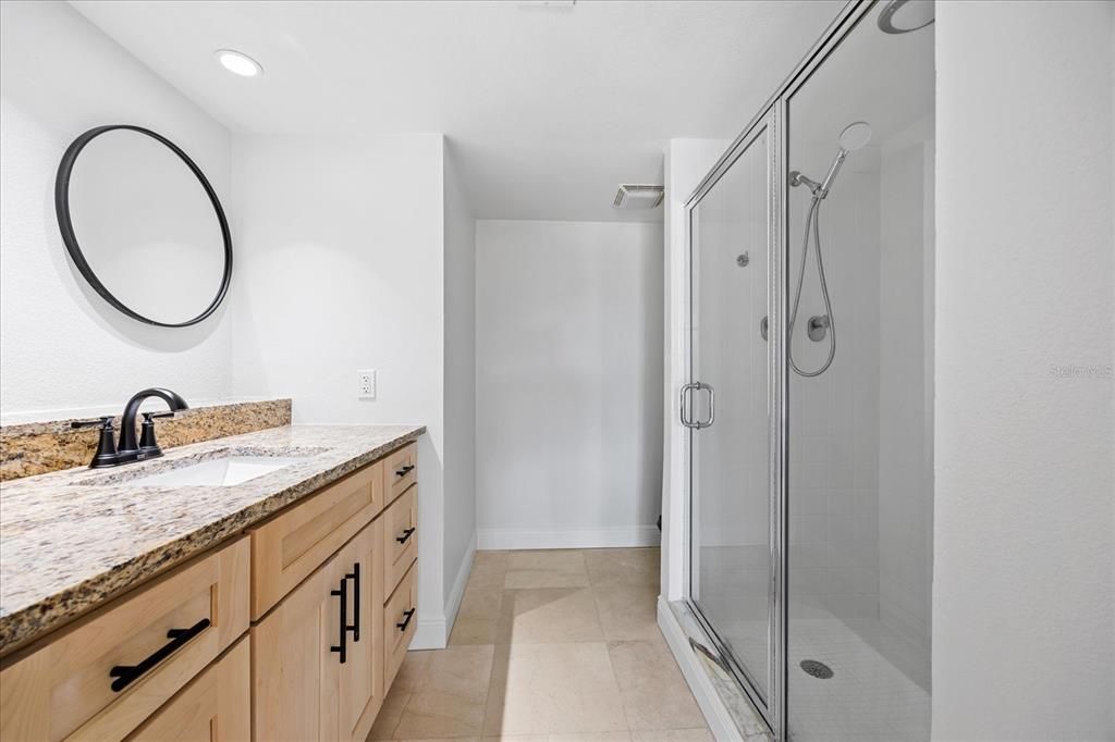 En Venta: $450,000 (2 camas, 2 baños, 1395 Pies cuadrados)