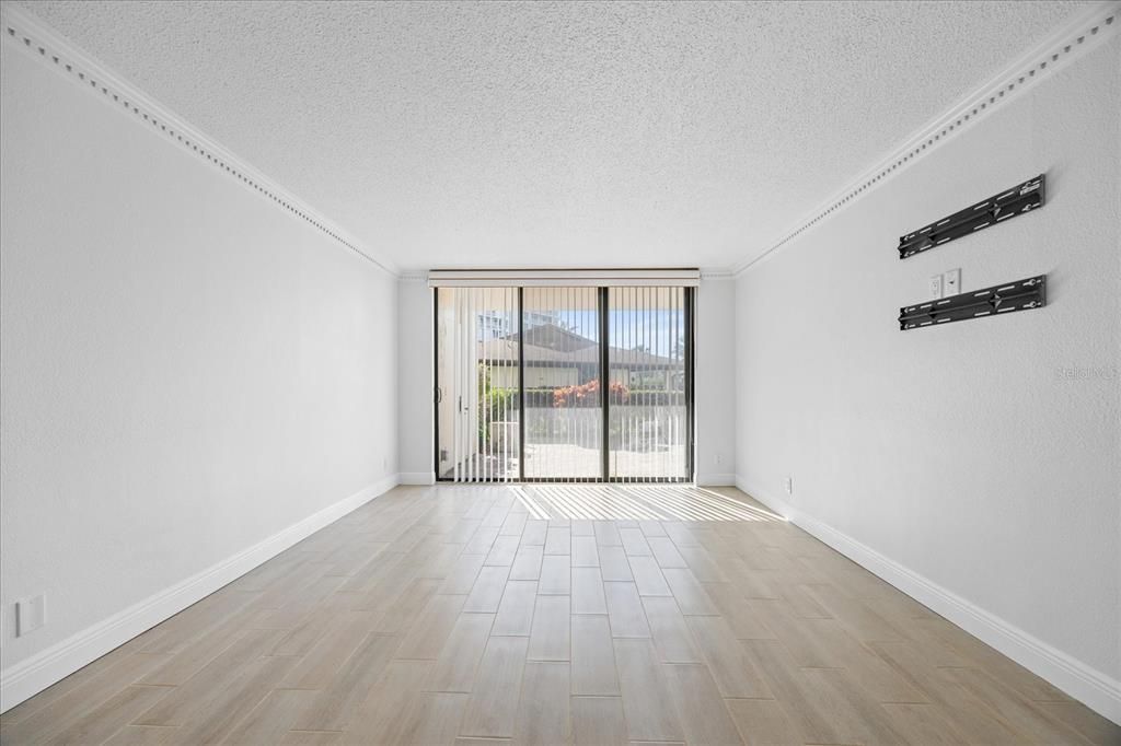 En Venta: $450,000 (2 camas, 2 baños, 1395 Pies cuadrados)