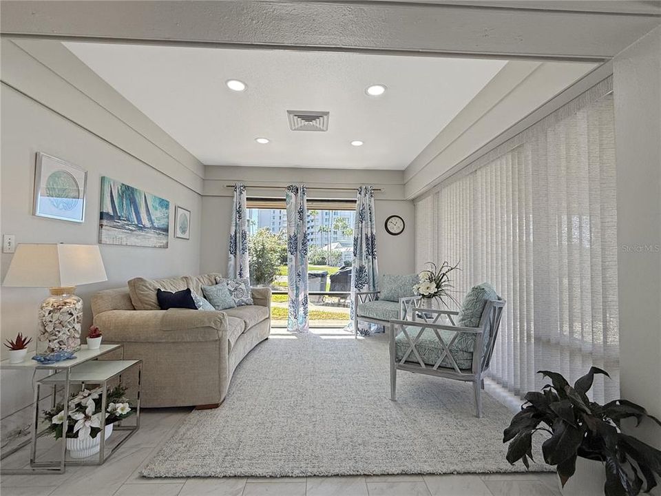 En Venta: $450,000 (2 camas, 2 baños, 1395 Pies cuadrados)