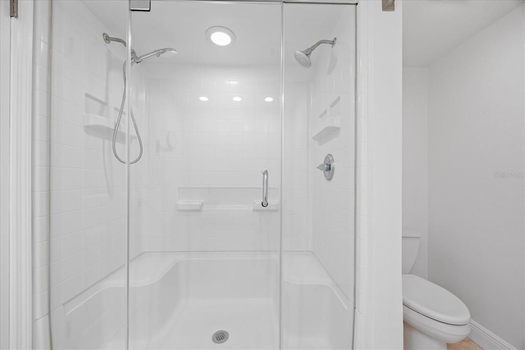 En Venta: $450,000 (2 camas, 2 baños, 1395 Pies cuadrados)