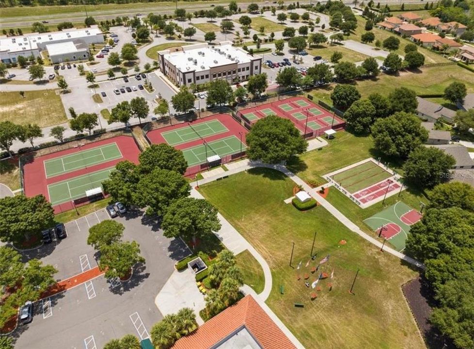 For Sale: $315,000 (2 beds, 2 baths, 1722 Square Feet)