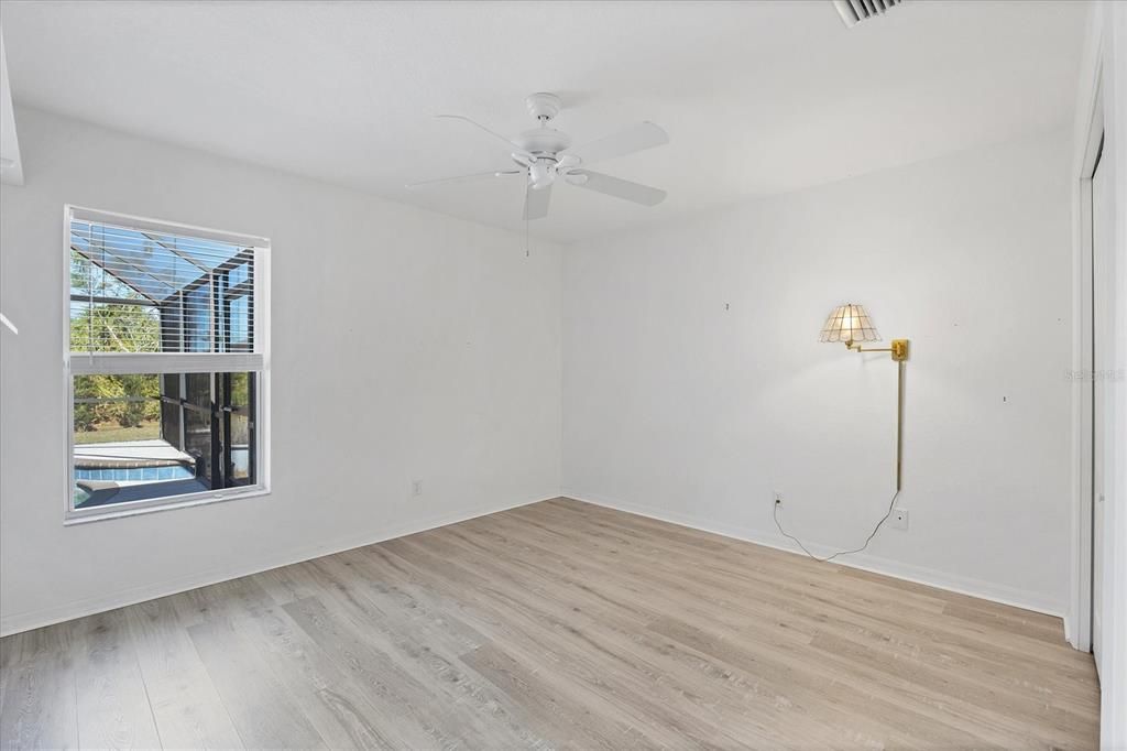 Active With Contract: $319,000 (3 beds, 2 baths, 1604 Square Feet)