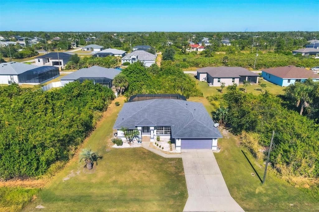 Active With Contract: $319,000 (3 beds, 2 baths, 1604 Square Feet)