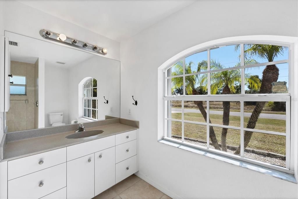 Active With Contract: $319,000 (3 beds, 2 baths, 1604 Square Feet)