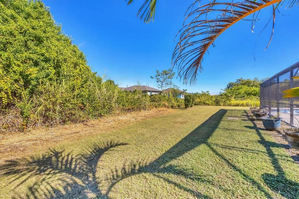 Active With Contract: $319,000 (3 beds, 2 baths, 1604 Square Feet)