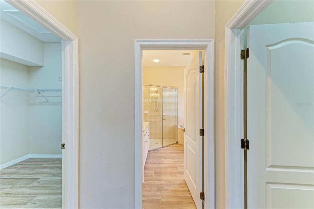 For Rent: $2,950 (3 beds, 2 baths, 2162 Square Feet)