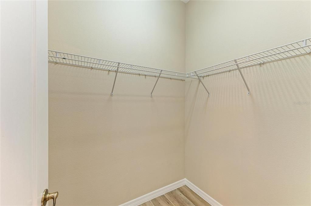 For Rent: $2,950 (3 beds, 2 baths, 2162 Square Feet)