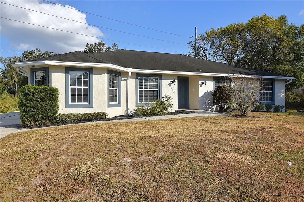 Под контрактом: $309,000 (3 спален, 2 ванн, 1959 Квадратных фут)