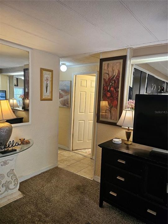 В аренду: $1,400 (2 спален, 1 ванн, 1600 Квадратных фут)