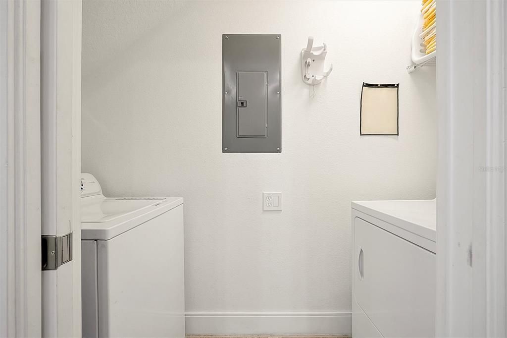 出租: $2,700 (5 贝兹, 5 浴室, 2340 平方英尺)