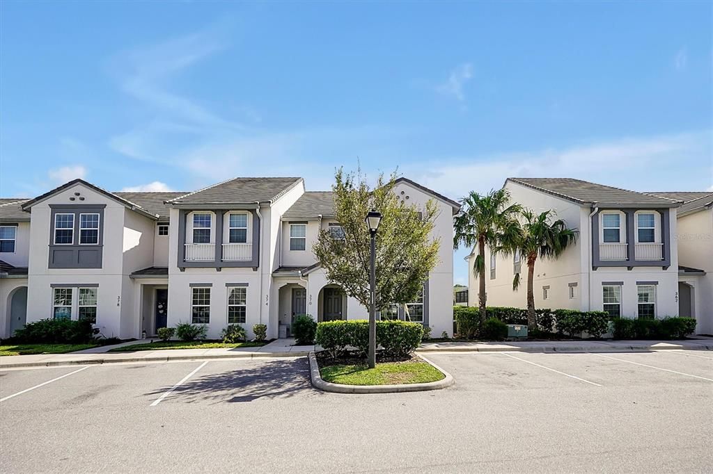 出租: $2,700 (5 贝兹, 5 浴室, 2340 平方英尺)