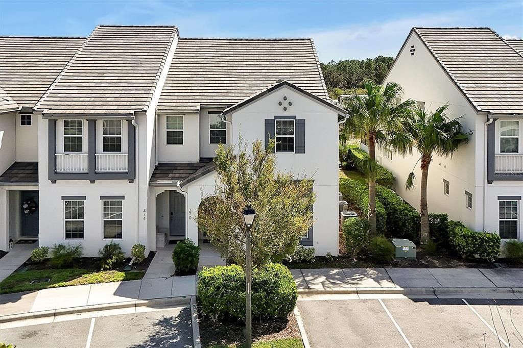 出租: $2,700 (5 贝兹, 5 浴室, 2340 平方英尺)