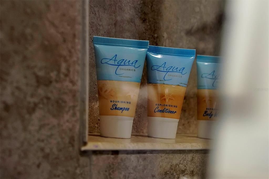 出租: $2,700 (5 贝兹, 5 浴室, 2340 平方英尺)