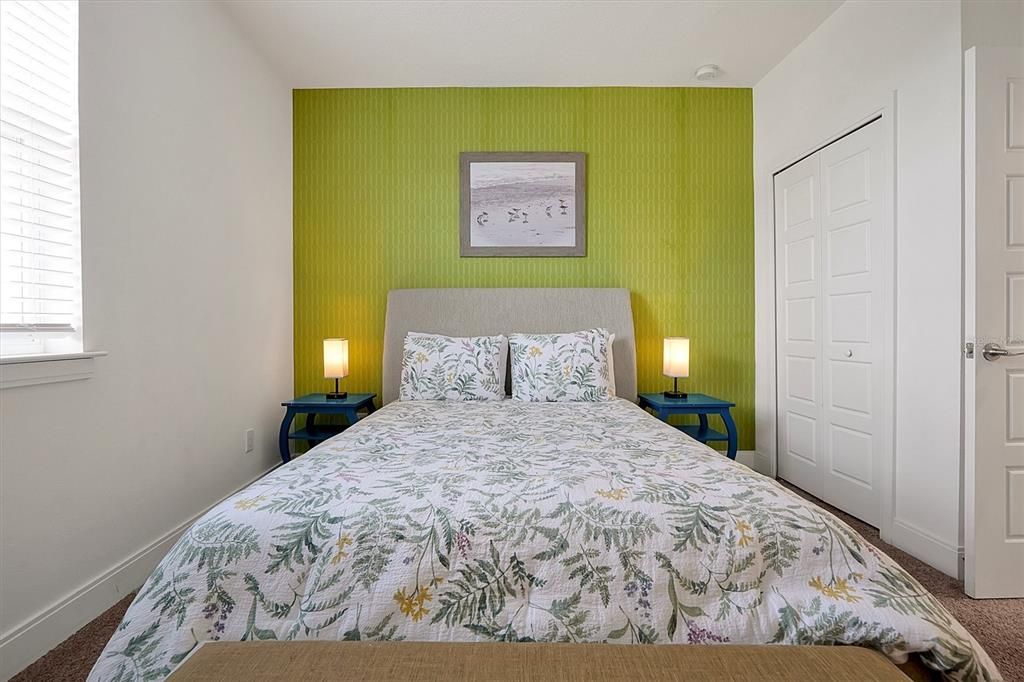 出租: $2,700 (5 贝兹, 5 浴室, 2340 平方英尺)