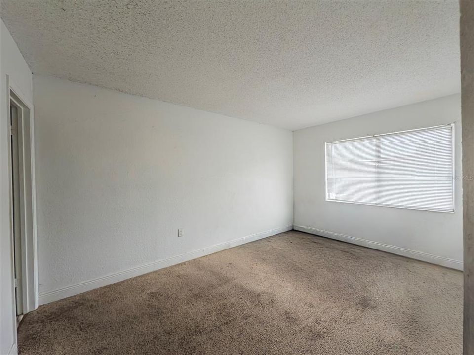 For Rent: $1,500 (2 beds, 2 baths, 976 Square Feet)
