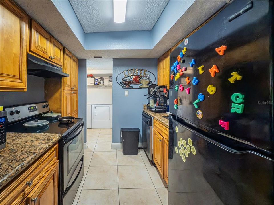 For Rent: $1,500 (2 beds, 2 baths, 976 Square Feet)