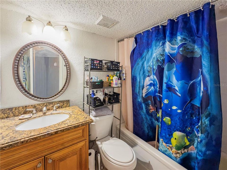 For Rent: $1,500 (2 beds, 2 baths, 976 Square Feet)