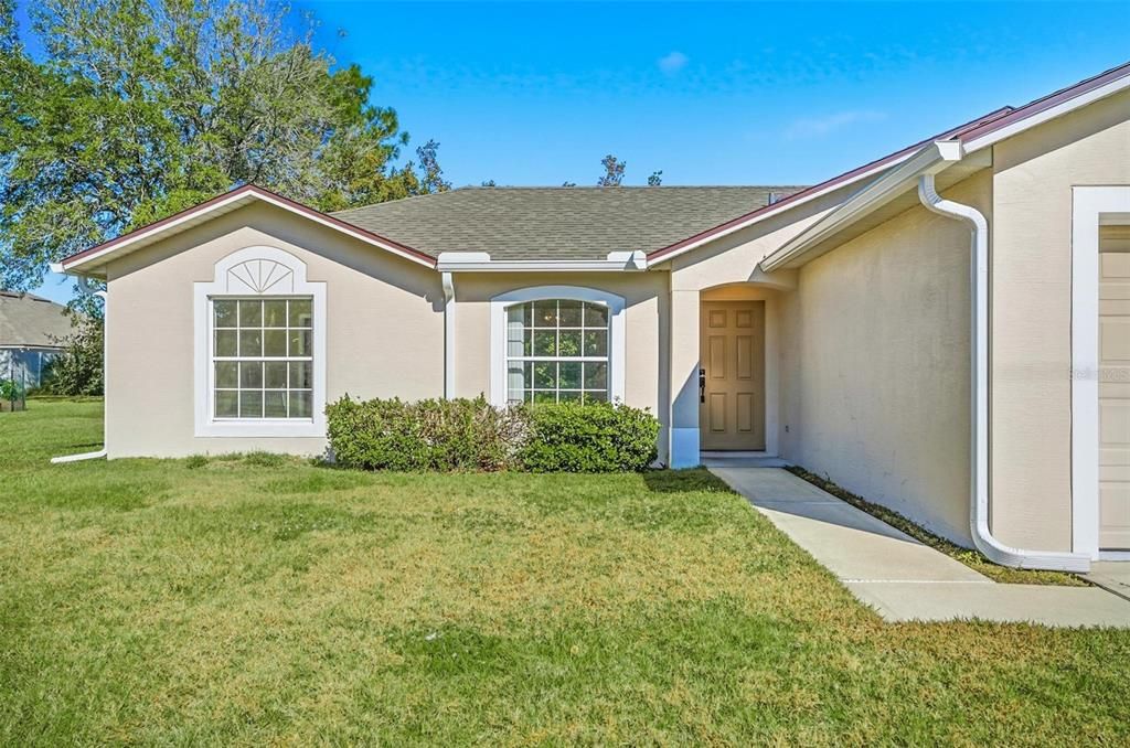 В аренду: $1,975 (4 спален, 2 ванн, 1640 Квадратных фут)