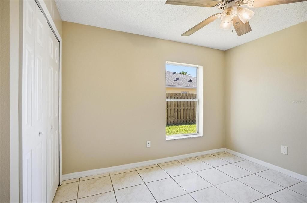 В аренду: $1,975 (4 спален, 2 ванн, 1640 Квадратных фут)