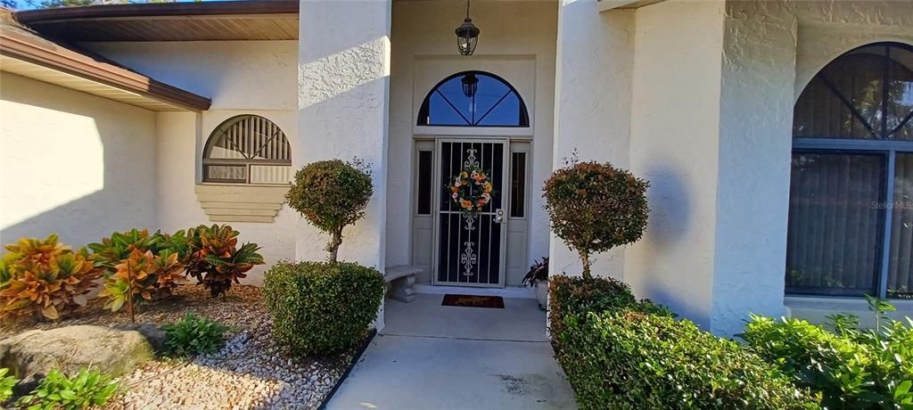 Active With Contract: $297,700 (3 beds, 2 baths, 1865 Square Feet)