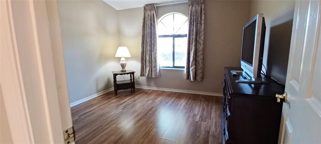 Active With Contract: $297,700 (3 beds, 2 baths, 1865 Square Feet)