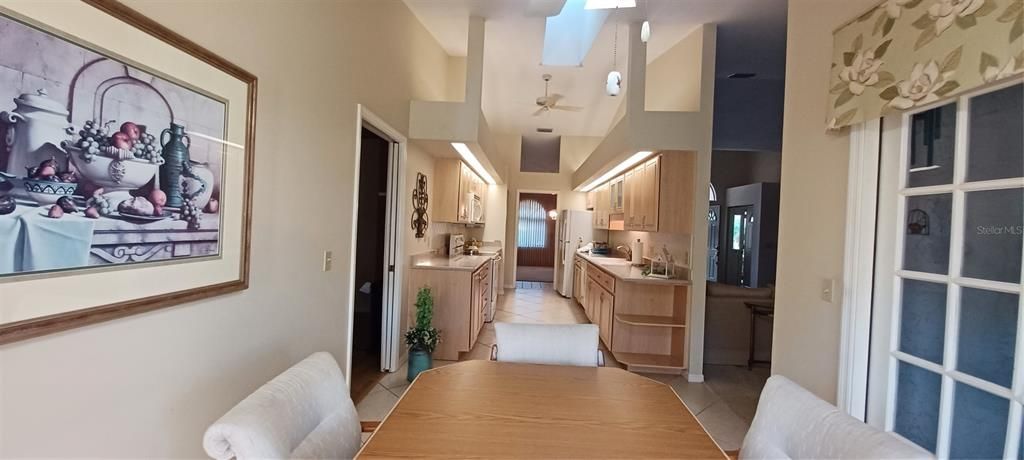 Active With Contract: $297,700 (3 beds, 2 baths, 1865 Square Feet)