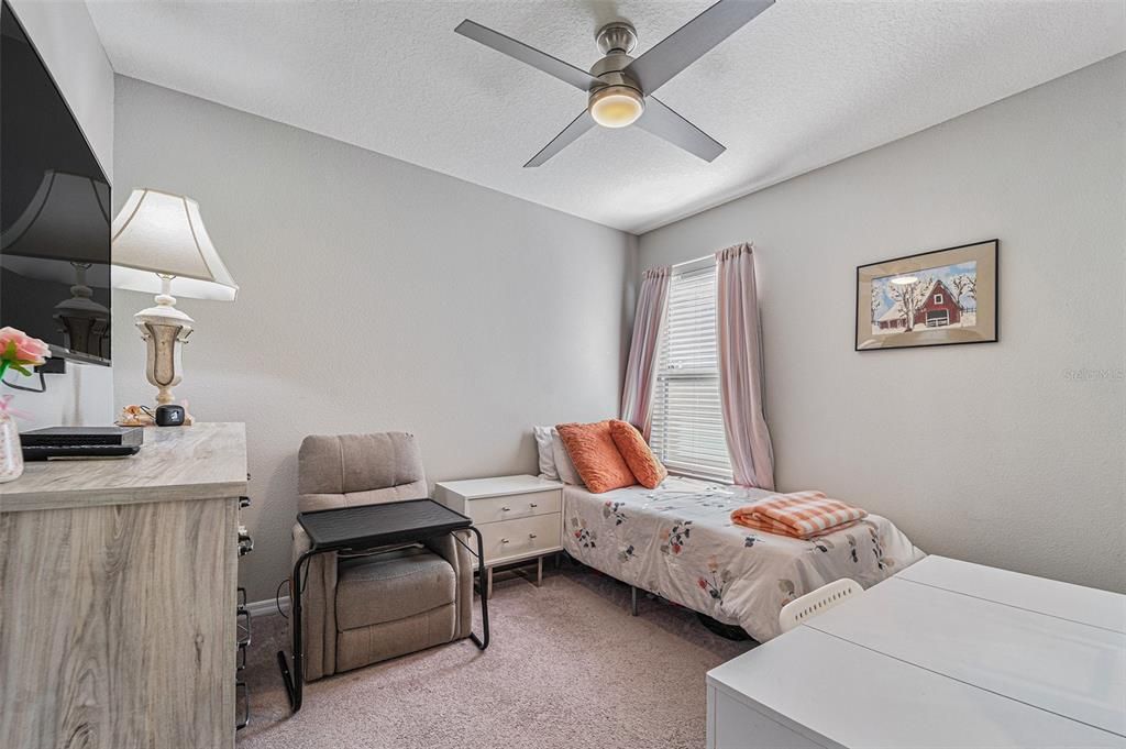 Active With Contract: $290,000 (3 beds, 2 baths, 1516 Square Feet)