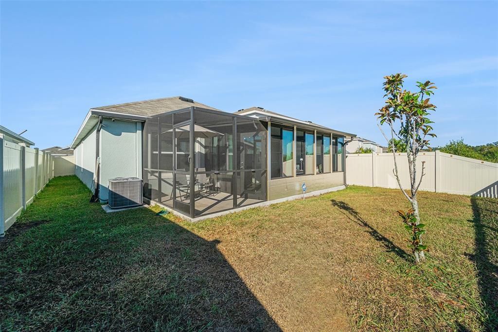 Active With Contract: $290,000 (3 beds, 2 baths, 1516 Square Feet)