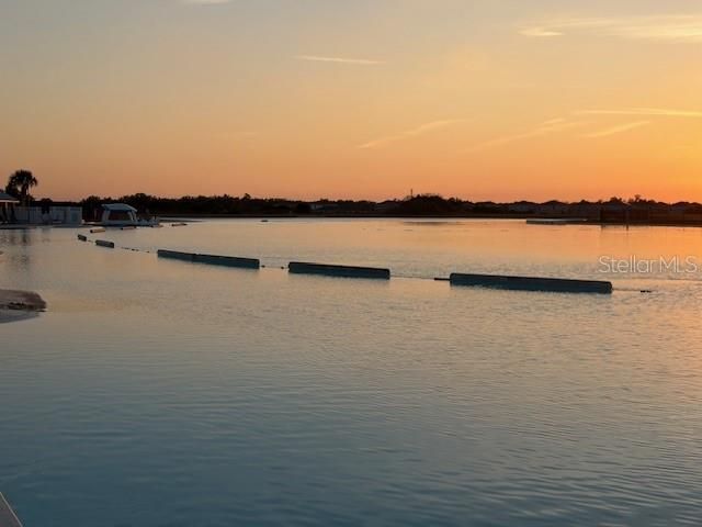 Active With Contract: $290,000 (3 beds, 2 baths, 1516 Square Feet)