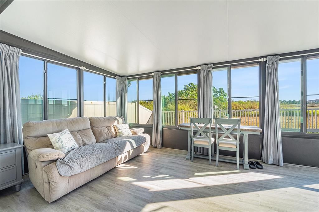 Active With Contract: $290,000 (3 beds, 2 baths, 1516 Square Feet)