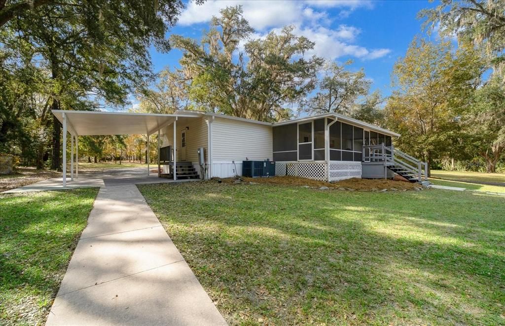 Active With Contract: $362,500 (3 beds, 2 baths, 1600 Square Feet)