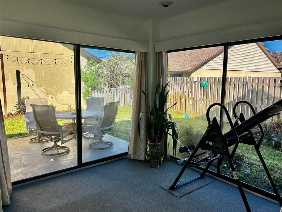 For Sale: $299,000 (2 beds, 2 baths, 1309 Square Feet)