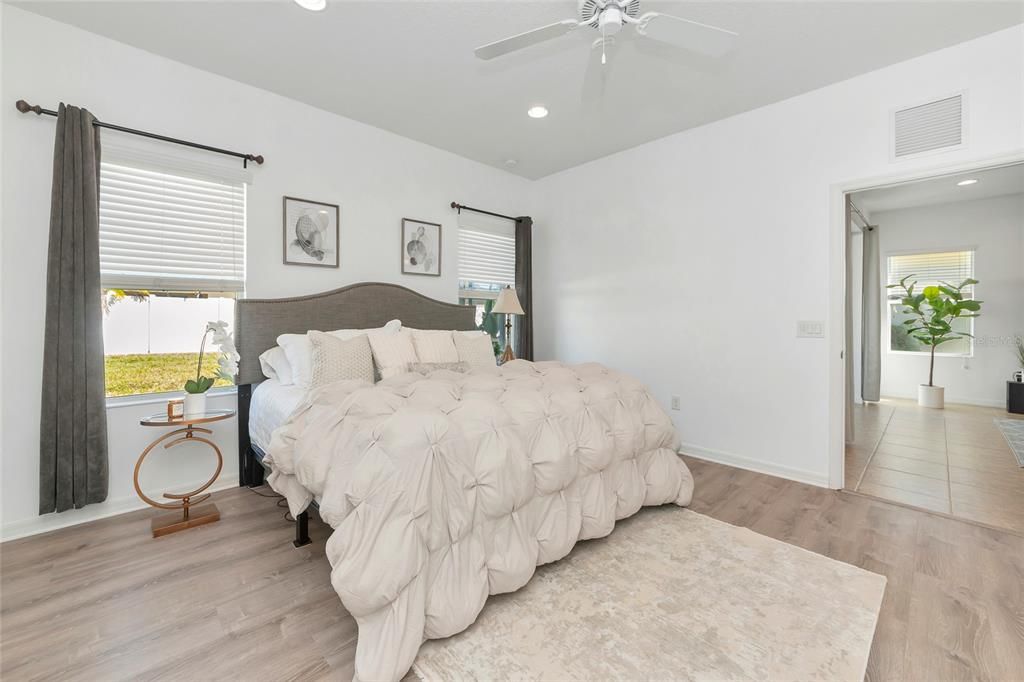 Active With Contract: $439,000 (3 beds, 2 baths, 1744 Square Feet)