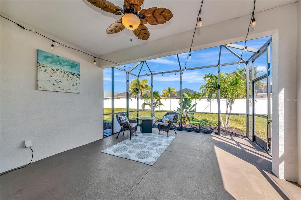 Active With Contract: $439,000 (3 beds, 2 baths, 1744 Square Feet)