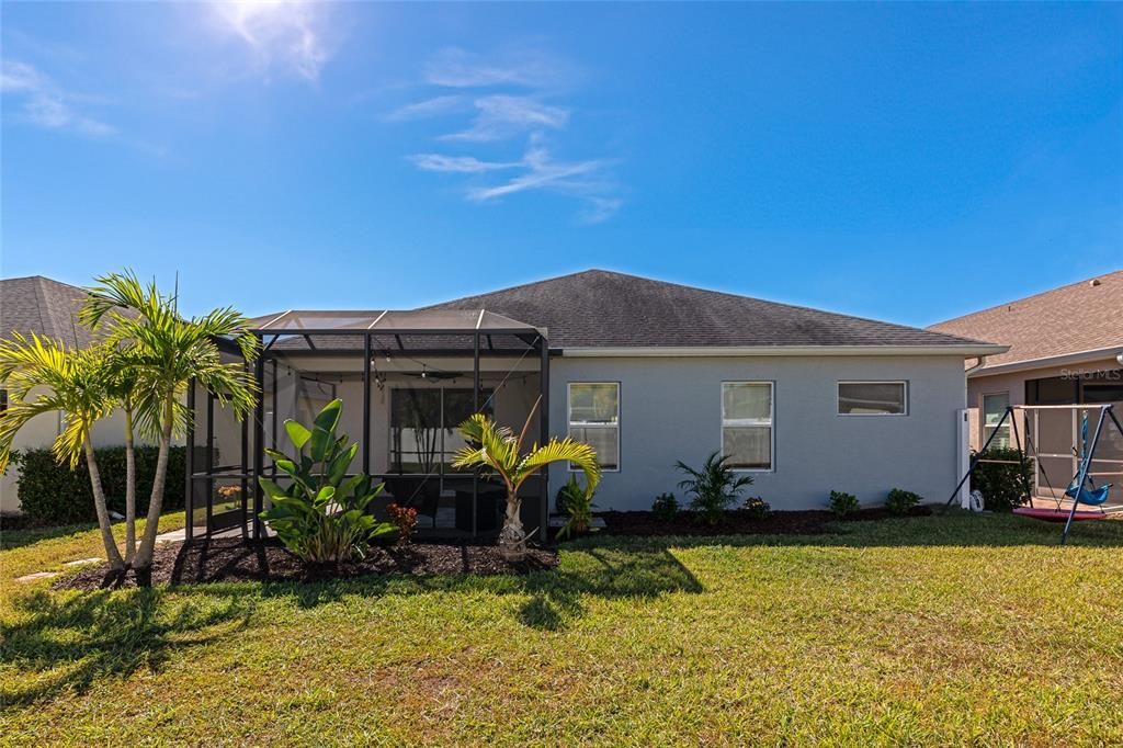 Active With Contract: $439,000 (3 beds, 2 baths, 1744 Square Feet)