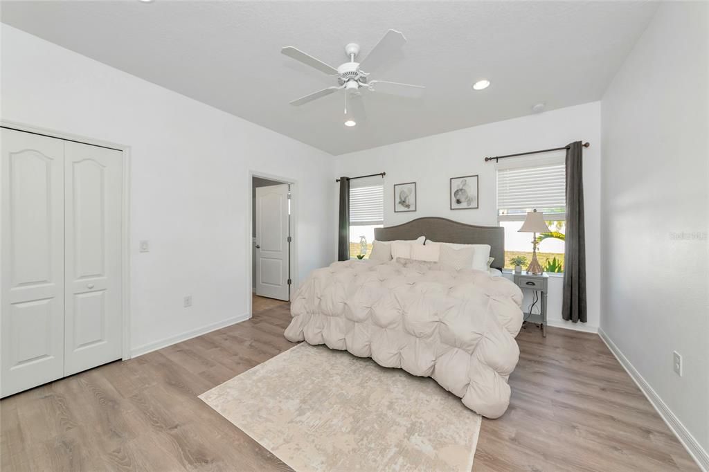 Active With Contract: $439,000 (3 beds, 2 baths, 1744 Square Feet)