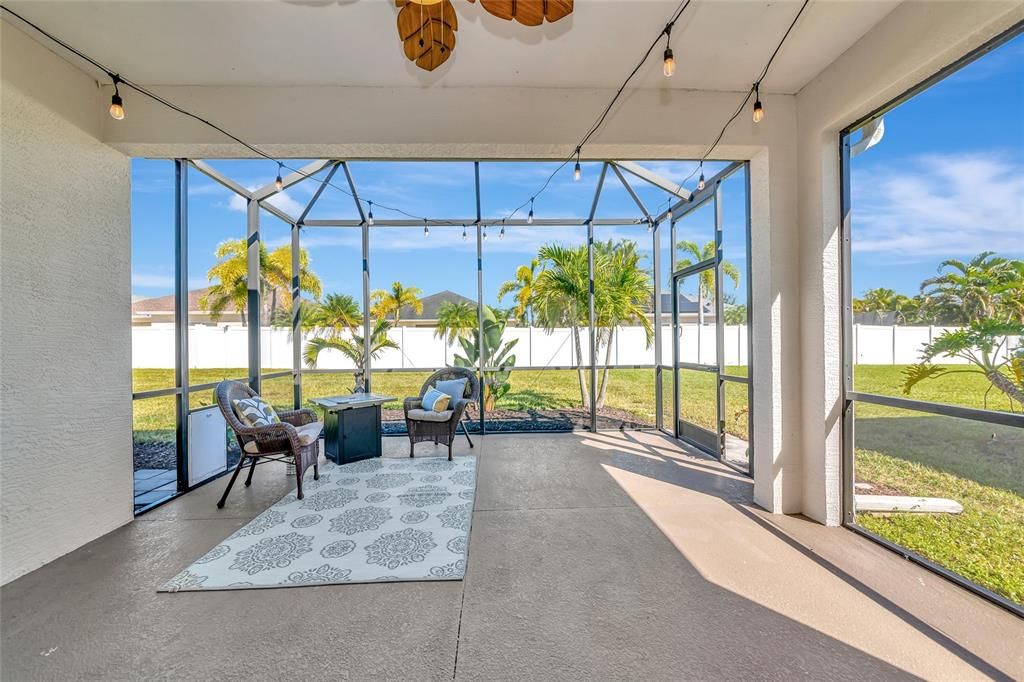 Active With Contract: $439,000 (3 beds, 2 baths, 1744 Square Feet)