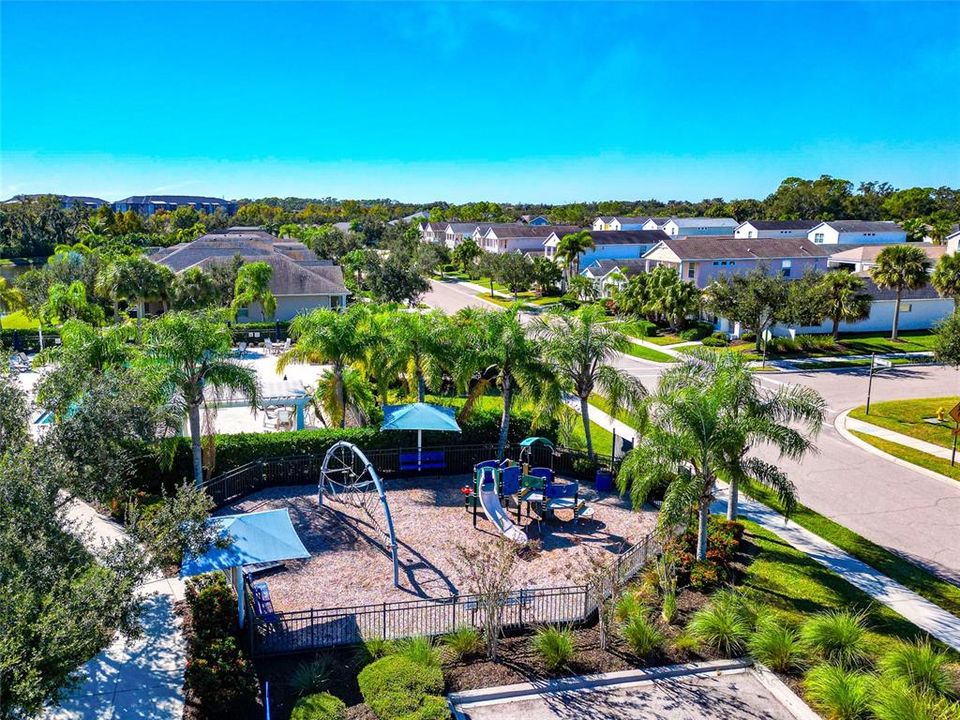 Active With Contract: $439,000 (3 beds, 2 baths, 1744 Square Feet)