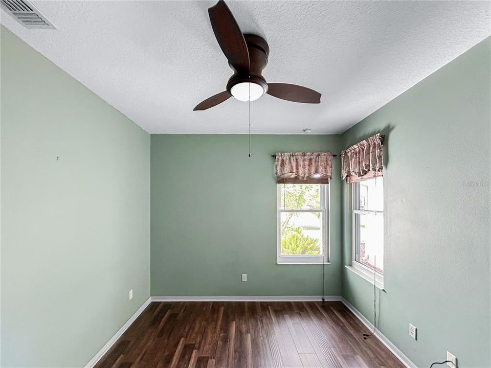 For Sale: $249,900 (2 beds, 2 baths, 1759 Square Feet)