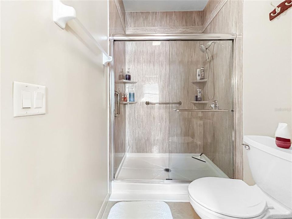 For Sale: $249,900 (2 beds, 2 baths, 1759 Square Feet)