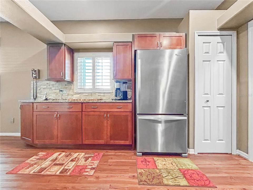 For Sale: $249,900 (2 beds, 2 baths, 1759 Square Feet)