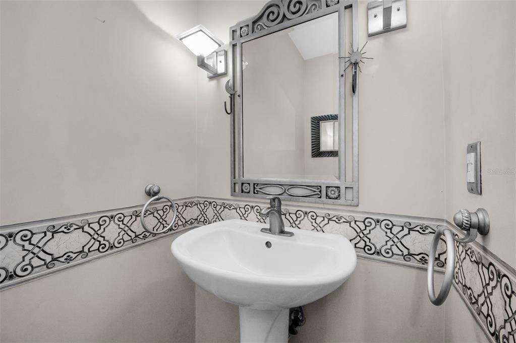 待售: $649,900 (4 贝兹, 2 浴室, 3633 平方英尺)